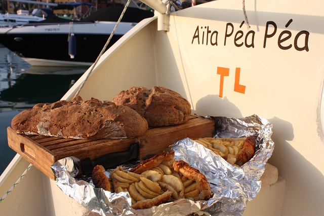 pains et tarte "bateau"
